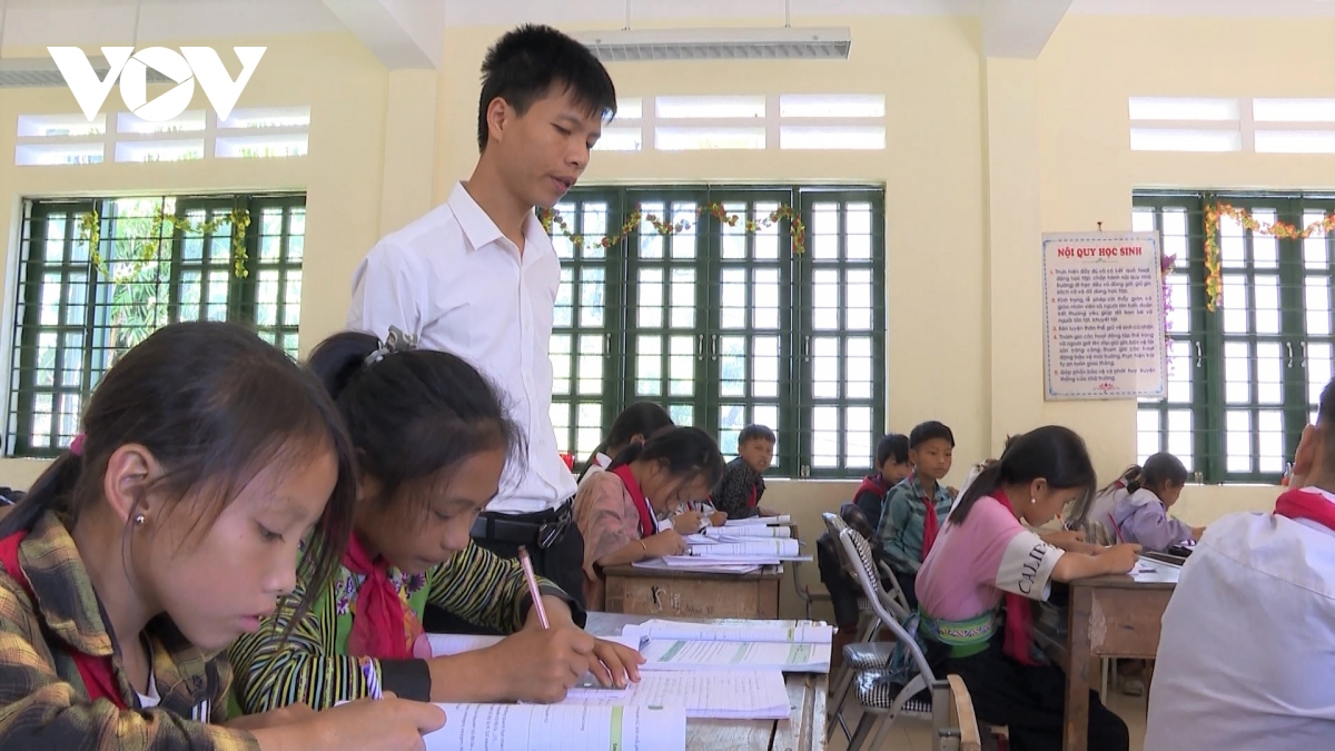 Để giáo viên vùng cao Lào Cai yên tâm công tác